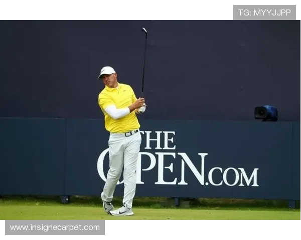 琼·加西亚装备赞助商发布祝贺声明庆祝球员踏上全新职业征程